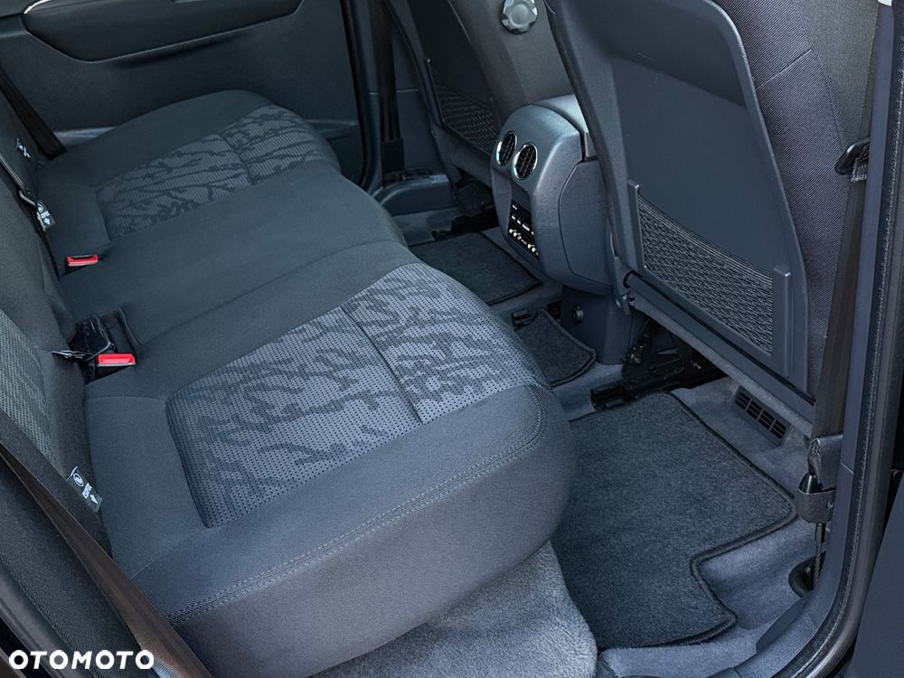 Peugeot 3008 120 VTi Style - 26