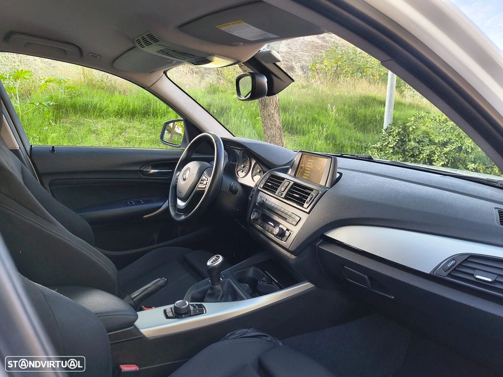 BMW 116 d Line Sport - 11