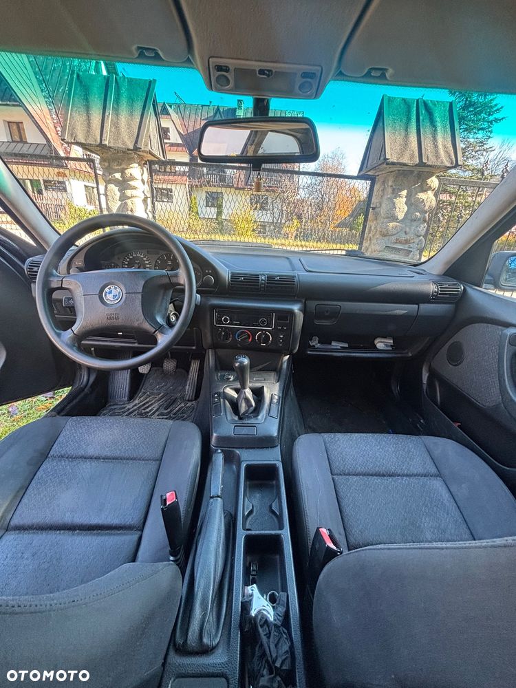 BMW Seria 3 316i - 5