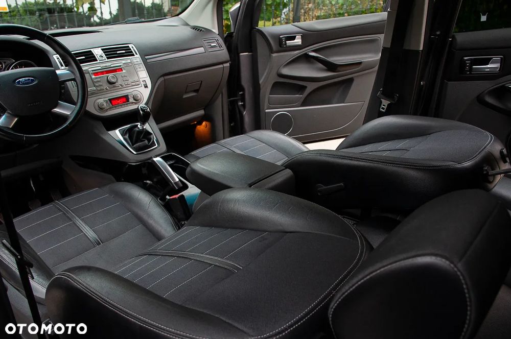 Ford Kuga 2.0 TDCi 4WD Titanium - 22