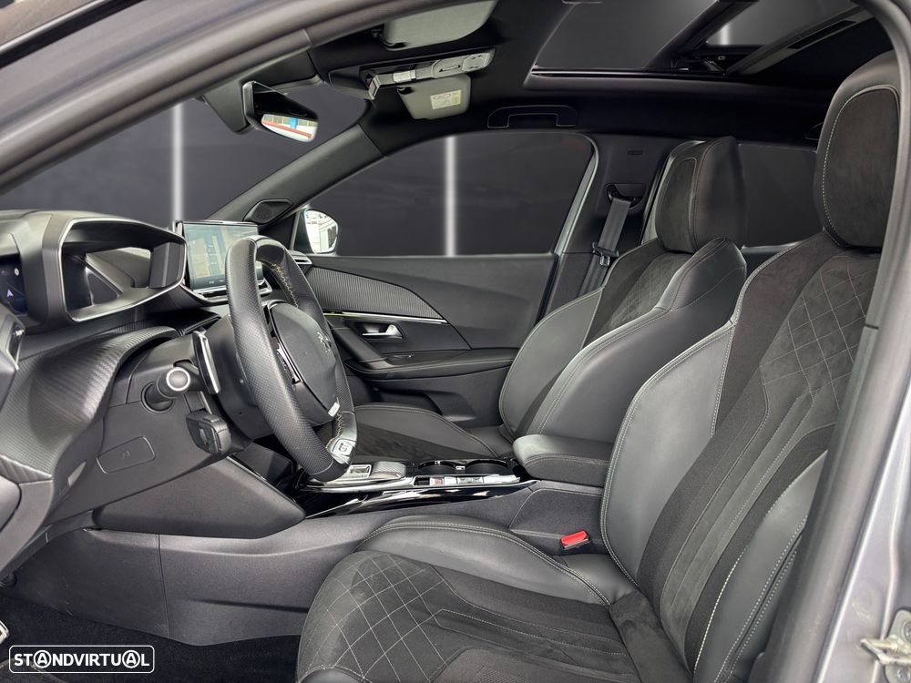 Peugeot 2008 1.2 PureTech GT EAT8 - 14