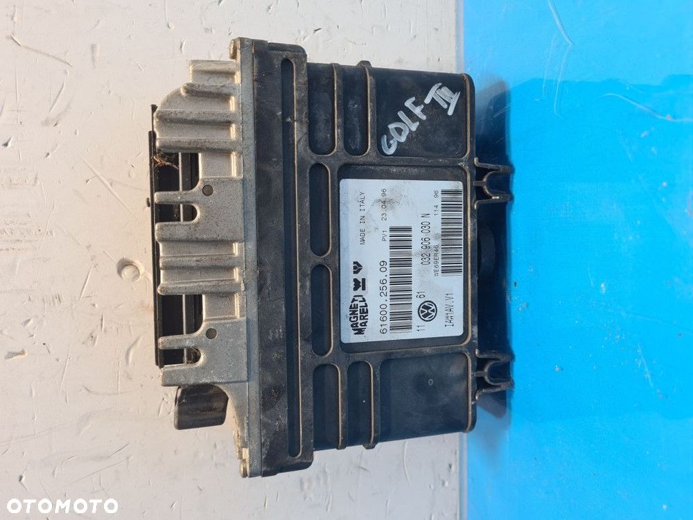 VW GOLF III STEROWNIK SILNIKA 032906030N - 3