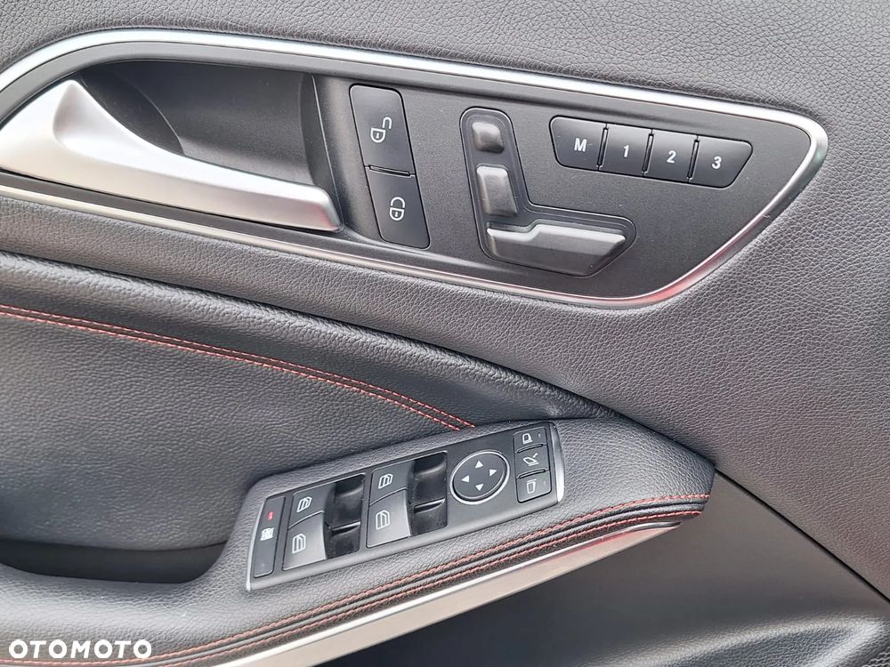 Mercedes-Benz Klasa A 250 (BlueEFFICIENCY) 7G-DCT AMG Sport - 25