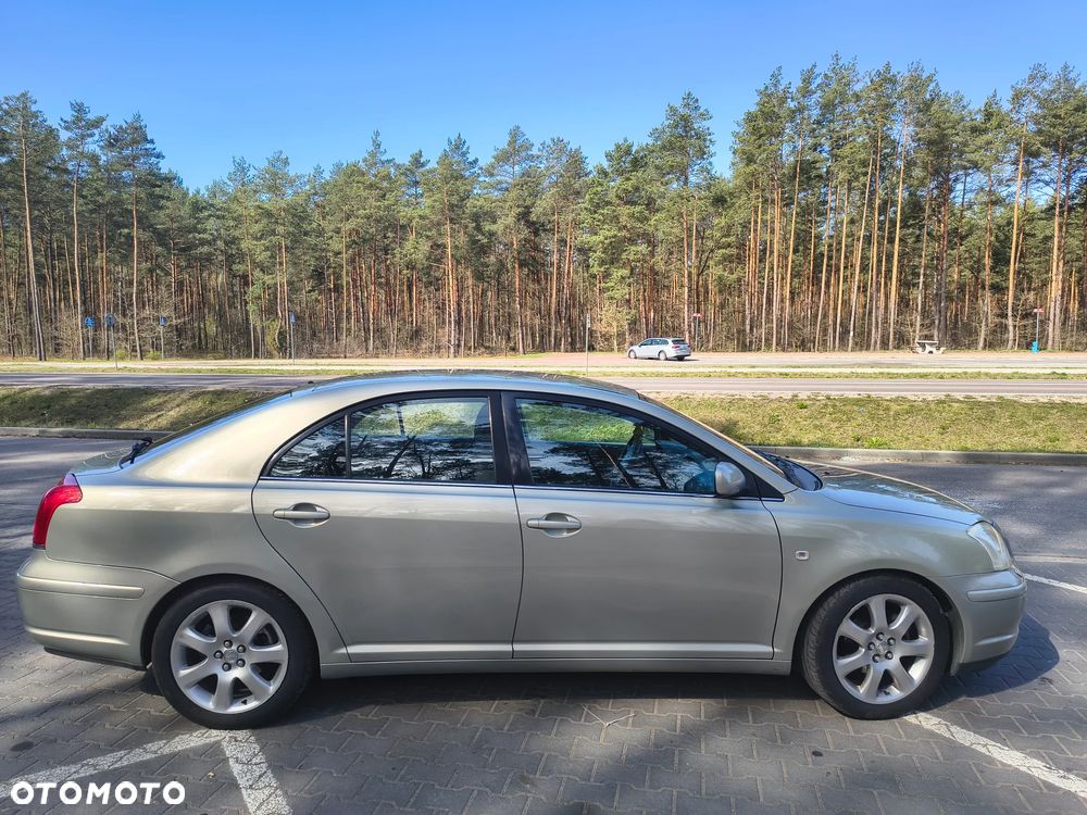Toyota Avensis 1.8 VVT-i Sol - 6