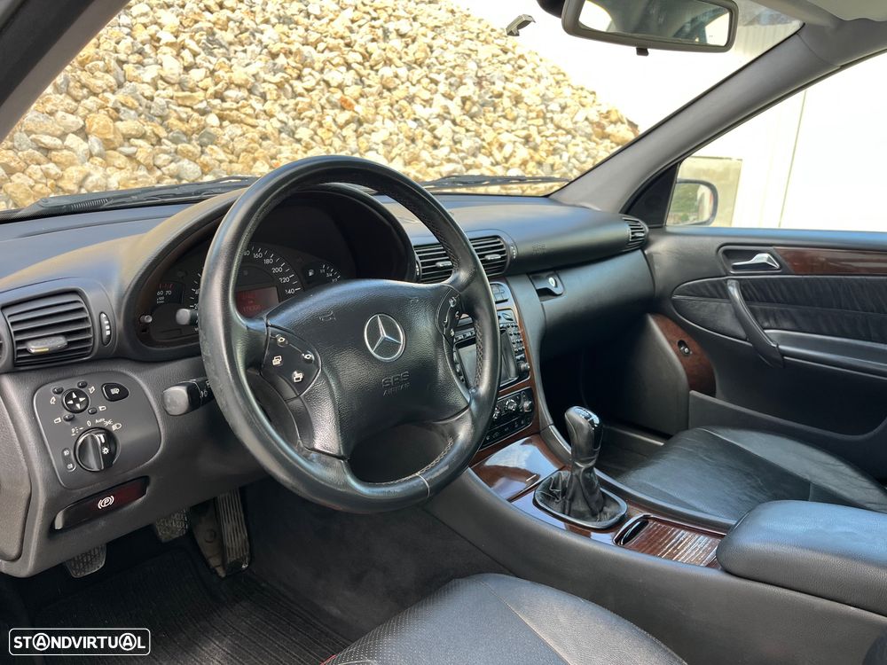 Mercedes-Benz C 200 - 6