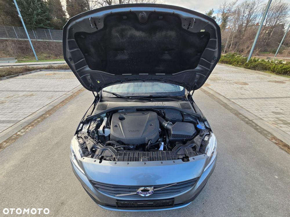 Volvo S60 D3 Geartronic RDesign - 15