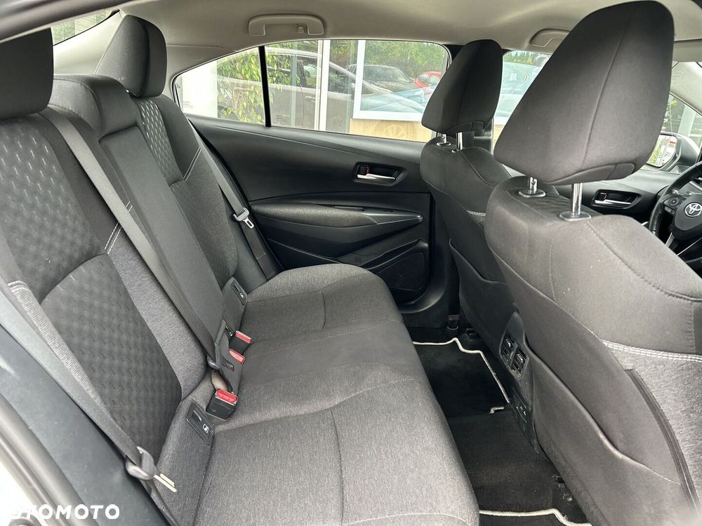 Toyota Corolla 1.8 Hybrid Comfort - 18