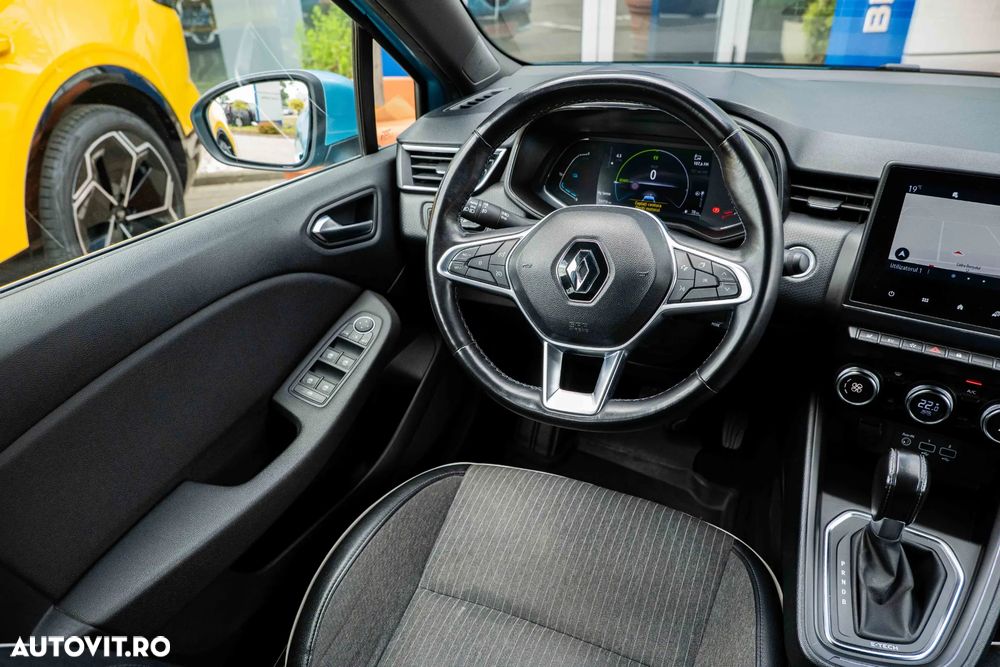 Renault Clio - 10
