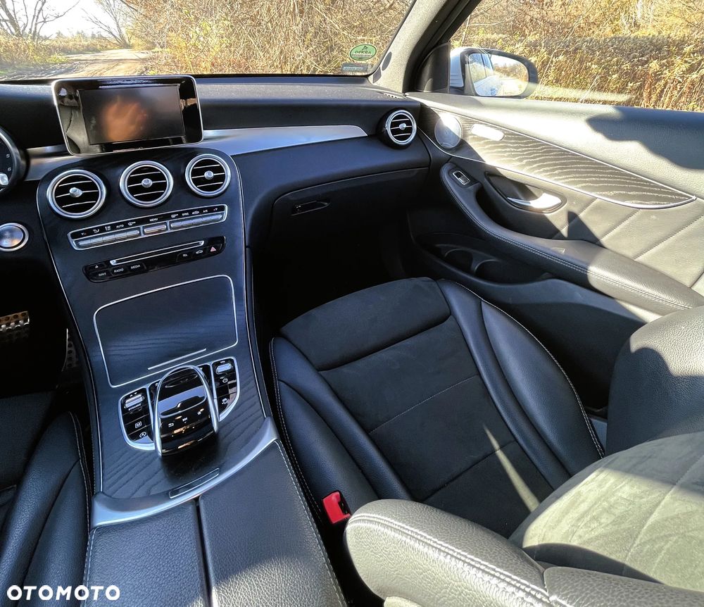 Mercedes-Benz GLC - 29
