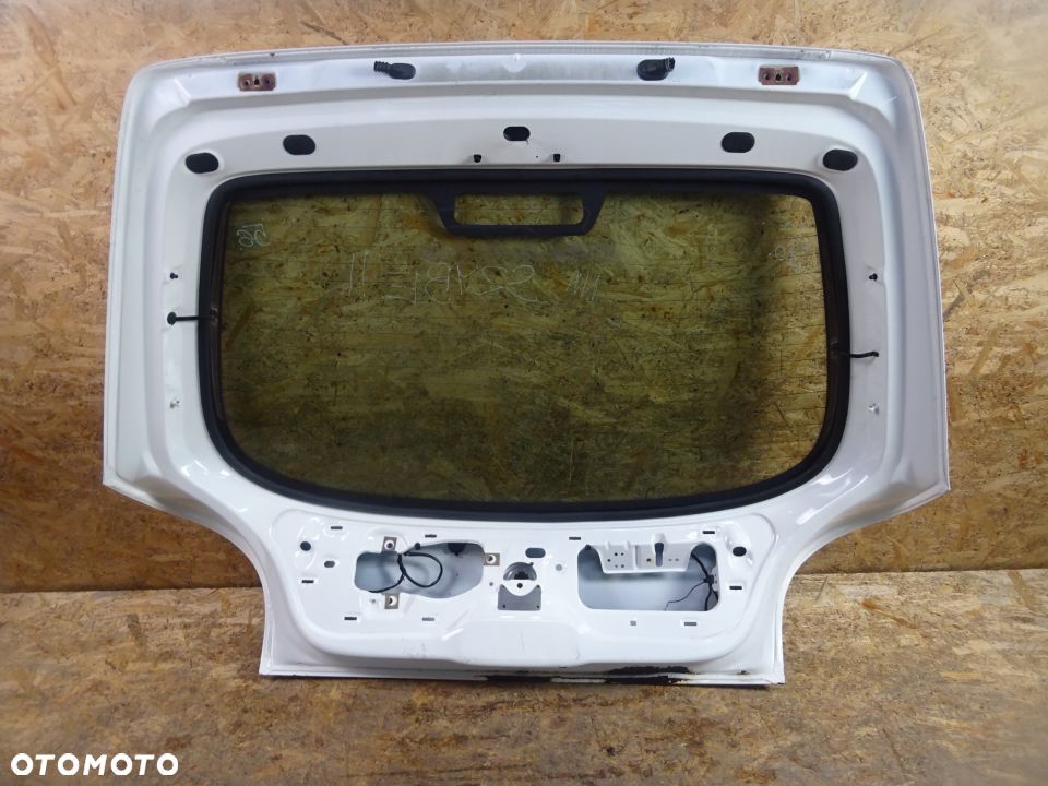 SZYBA KLAPY TYŁ FORD FIESTA MKIV 1.25 HB 3D - 3