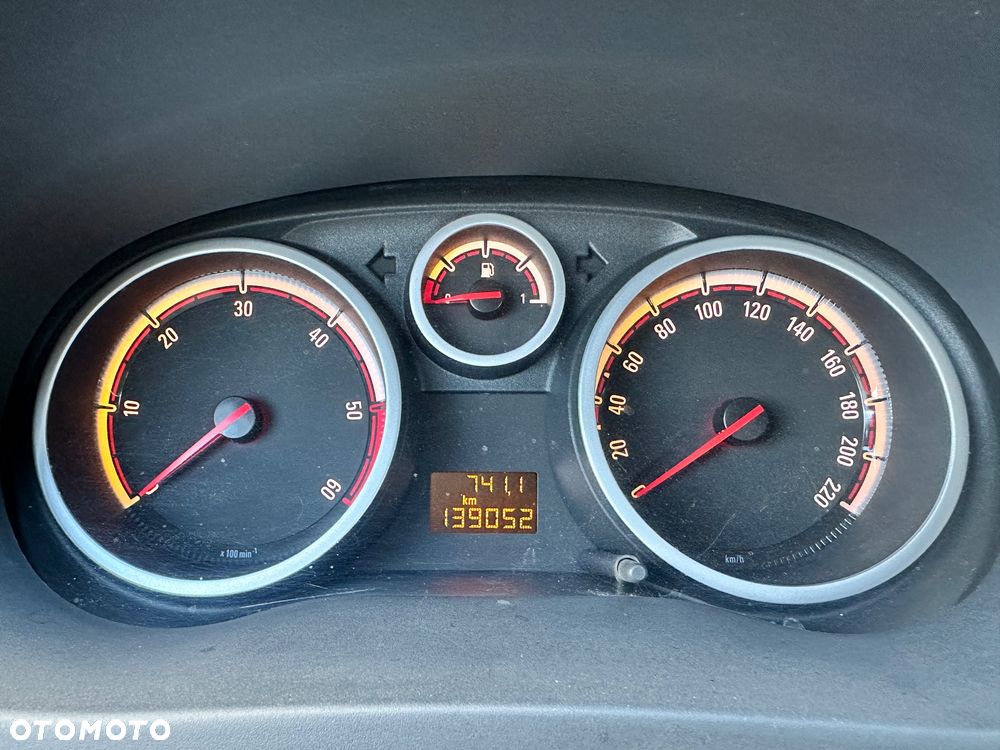 Opel Corsa 1.7 CDTI Cosmo - 11
