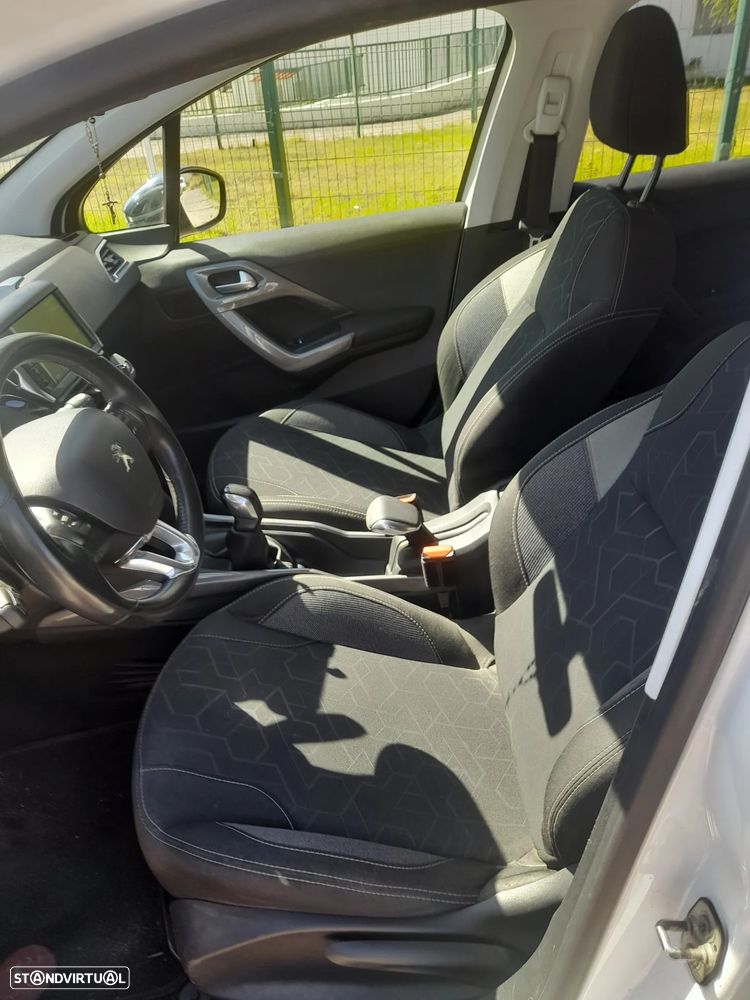 Peugeot 2008 PureTech 82 Style - 7