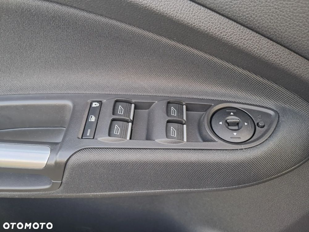 Ford C-MAX 1.5 TDCi Start-Stop-System Titanium - 28