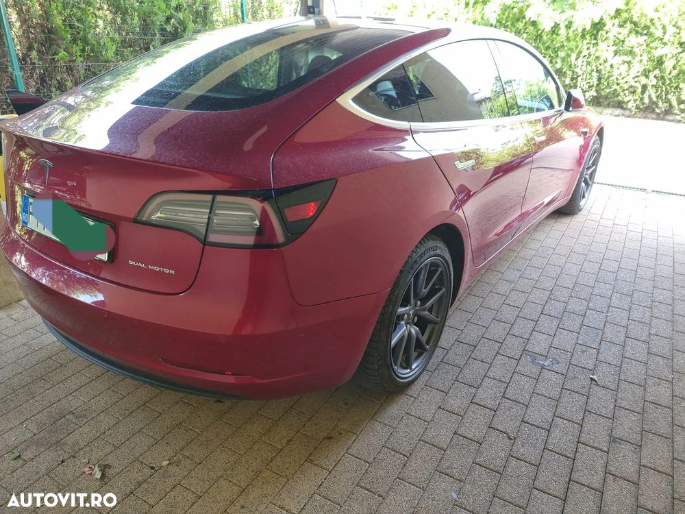Tesla Model 3 - 2