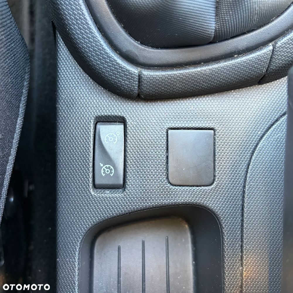 Renault Clio - 19