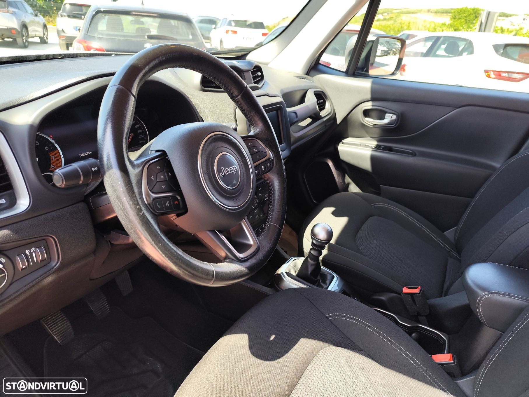 Jeep Renegade 1.0 T Limited - 12