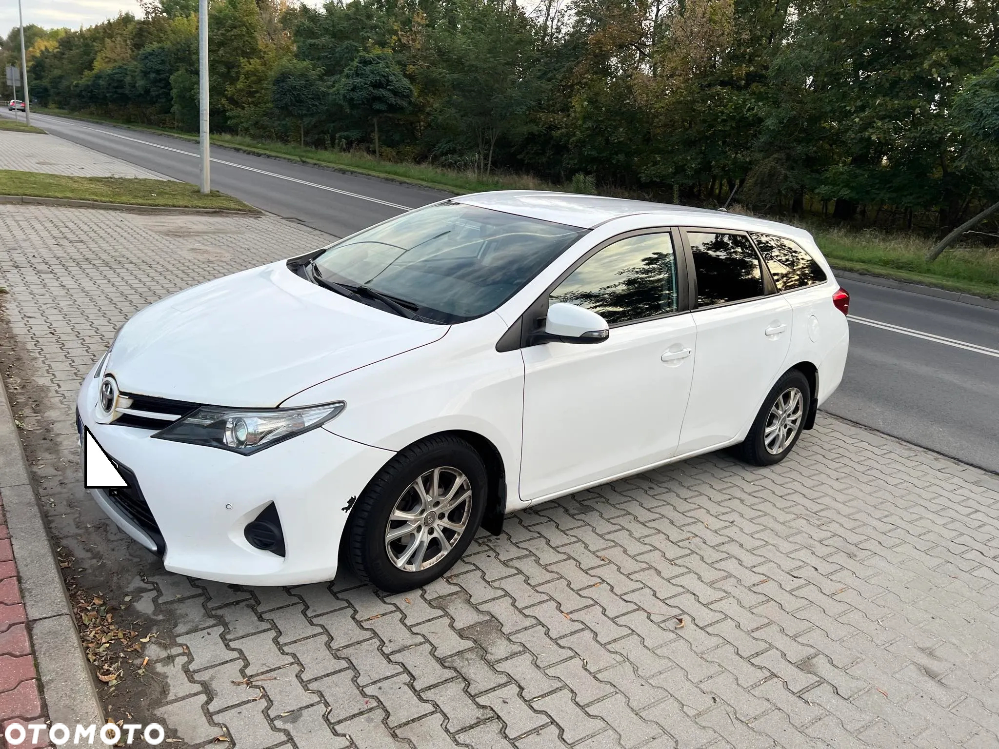 Toyota Auris 1.4 D-4D Active - 4