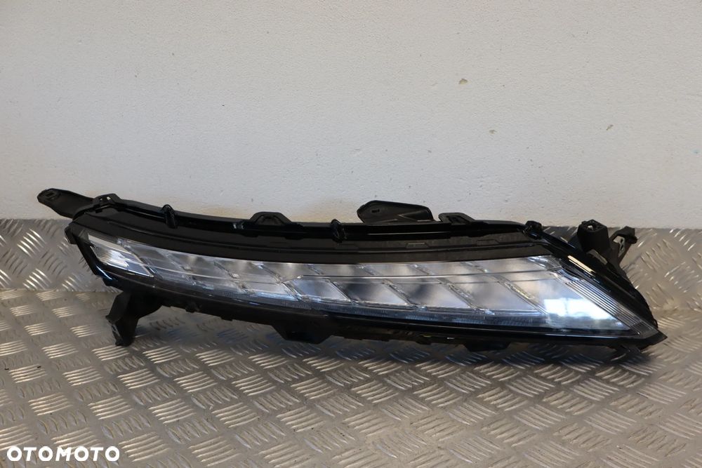 LAMPA PRZEDNIA PRZÓD PRAWA MITSUBISHI ECLIPSE CROSS LIFT EDM92206010 EDM922-06010 2020- - 1