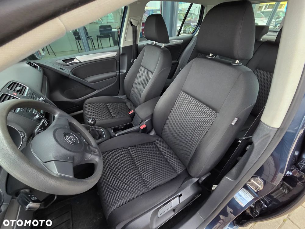 Volkswagen Golf 1.6 Team - 26