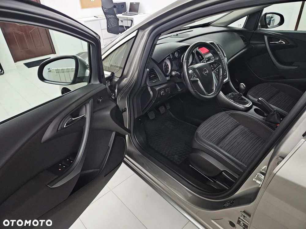 Opel Astra - 19