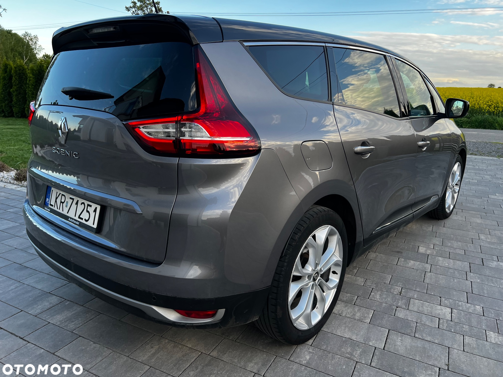 Renault Scenic - 12