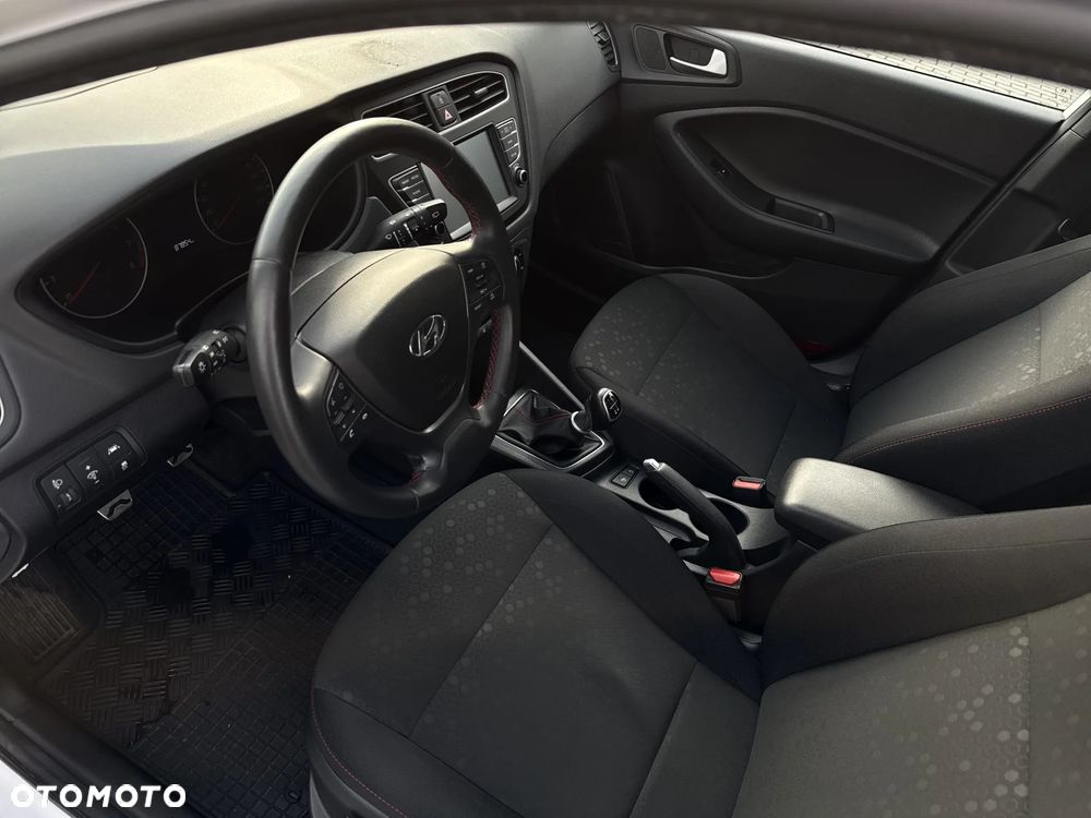 Hyundai i20 - 7