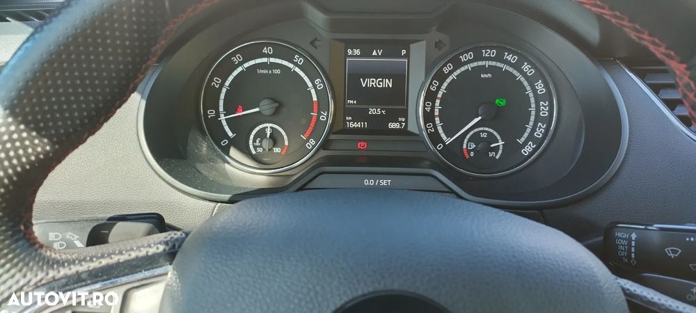 Skoda Octavia 2.0 TSI RS DSG - 11