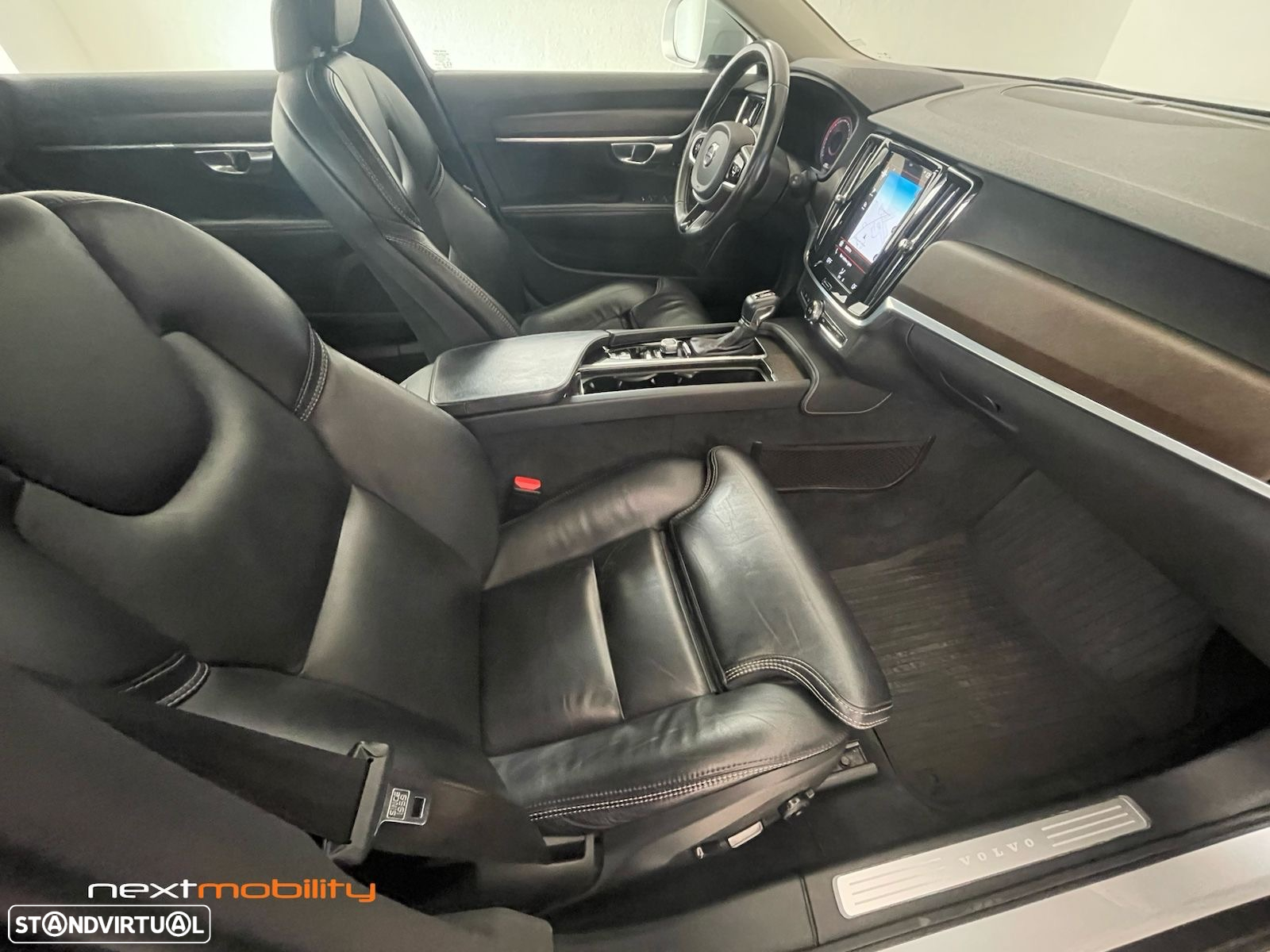 Volvo V90 Cross Country 2.0 D4 Pro AWD Geartronic - 15