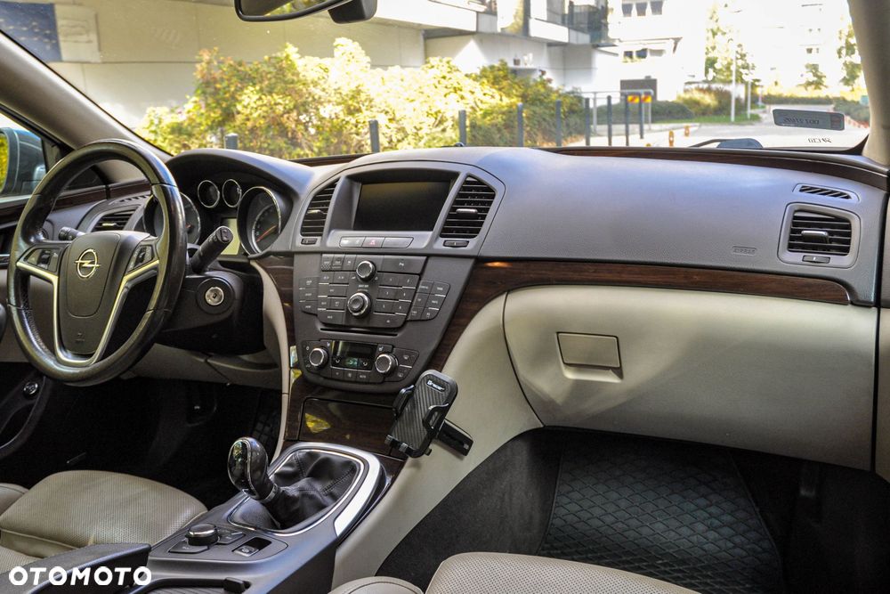 Opel Insignia - 10