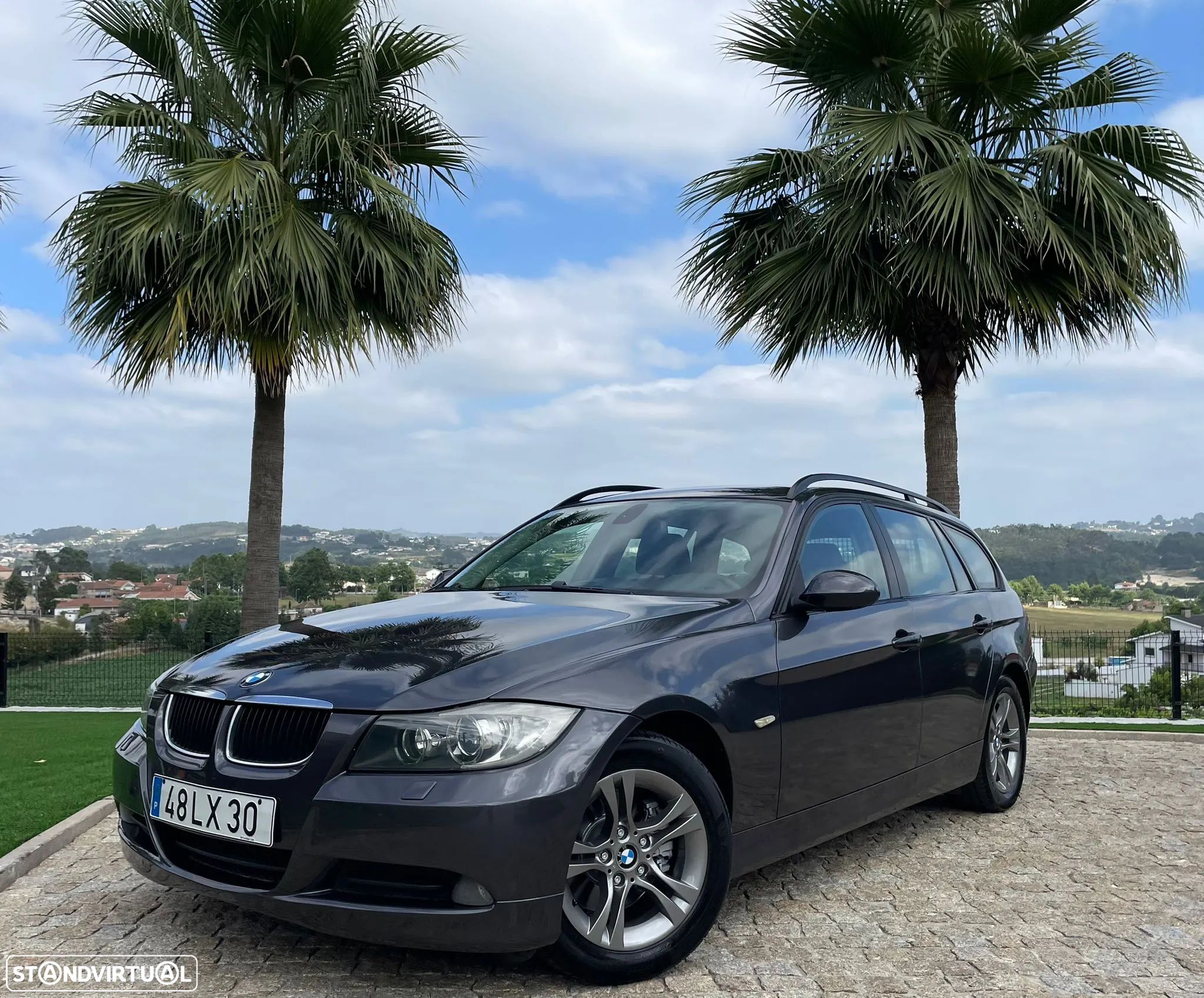 BMW 320 d Touring Navigation Sport - 1