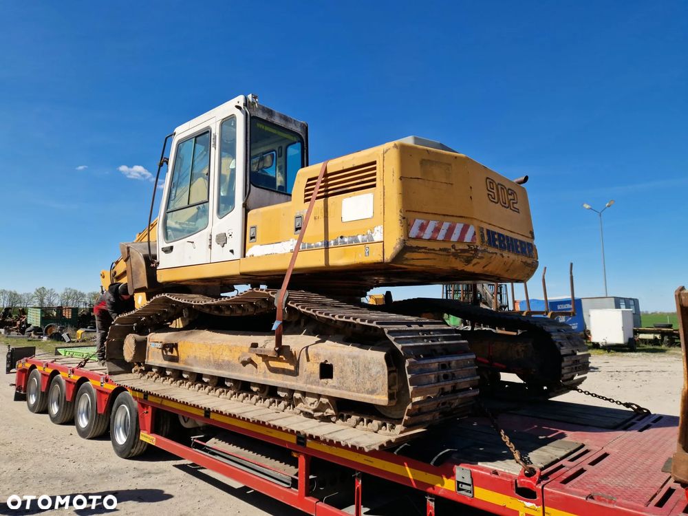 Liebherr R902HDS - 16