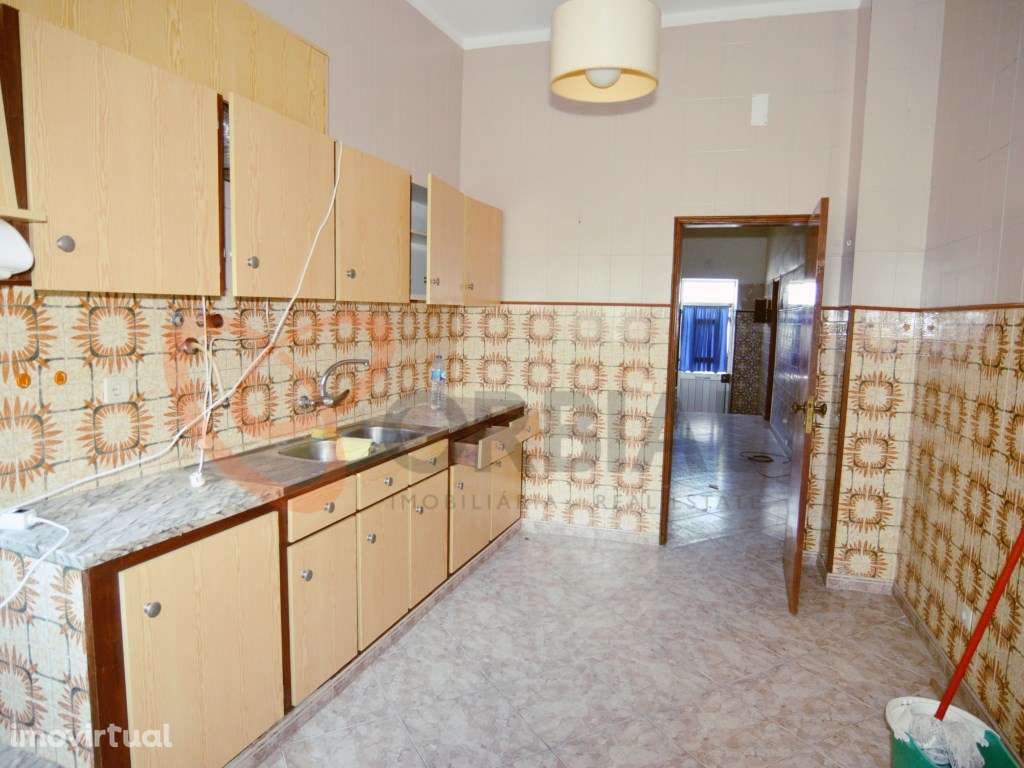 Moradia espaçosa com 3 quartos e terraço panorâmico na Baixa de Olhao - Grande imagem: 4/25