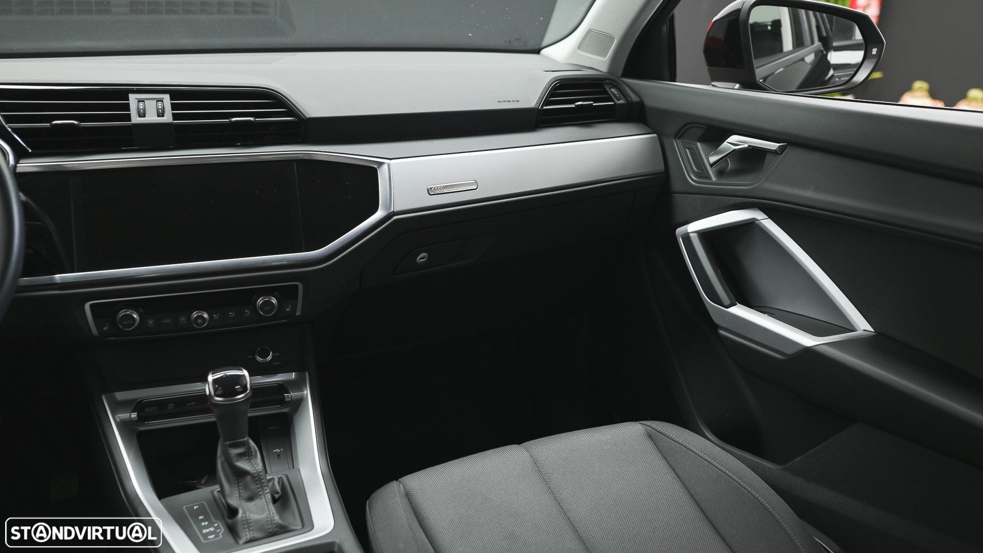 Audi Q3 45 TFSIe S line S tronic - 45