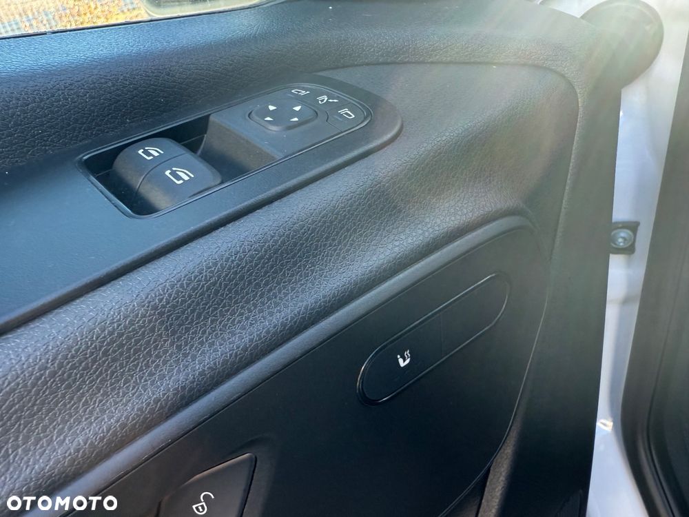 Mercedes-Benz Sprinter - 17