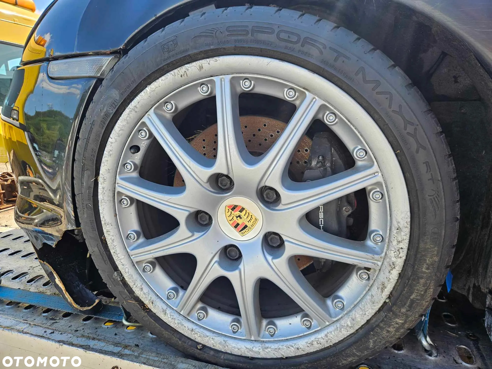 Porsche 911 Carrera - 12
