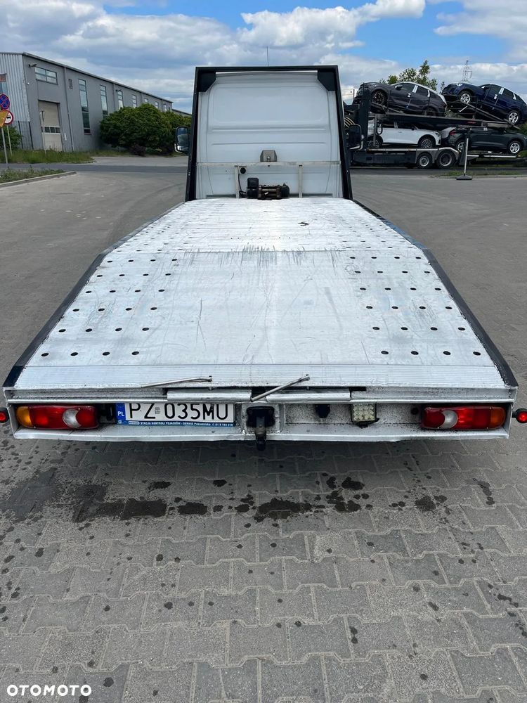 Mercedes-Benz Sprinter - 10