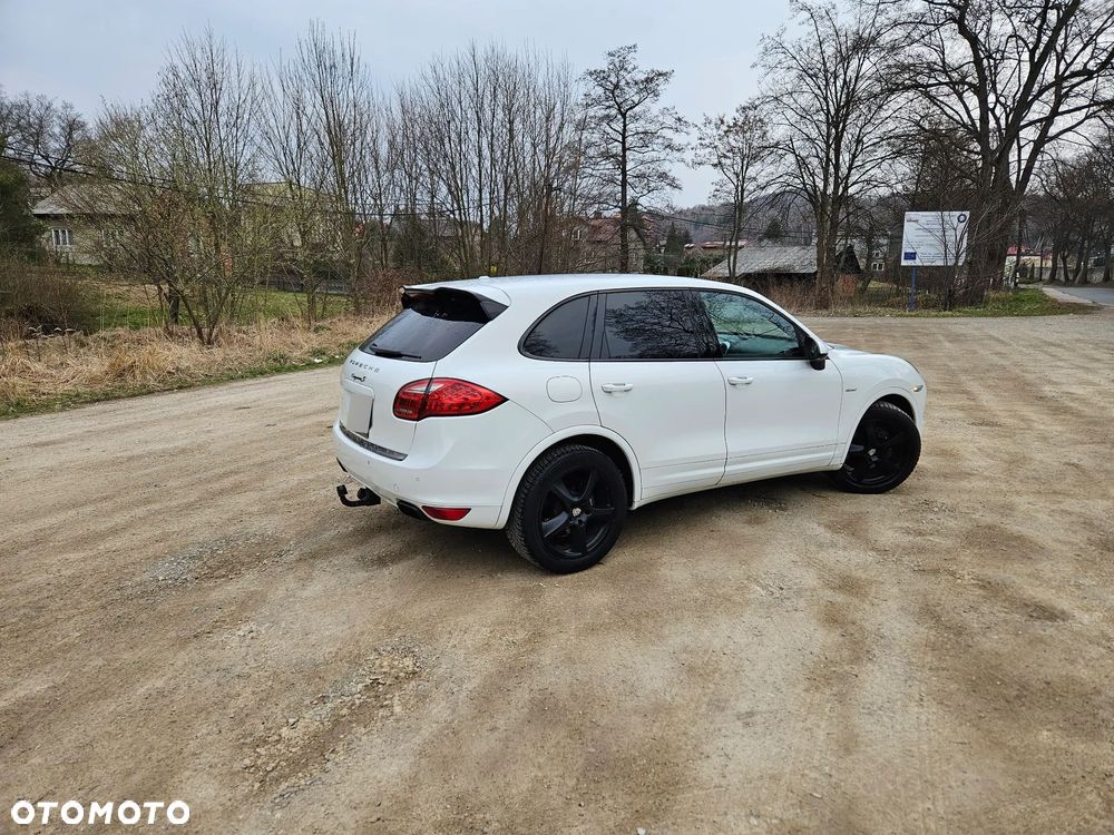 Porsche Cayenne - 8