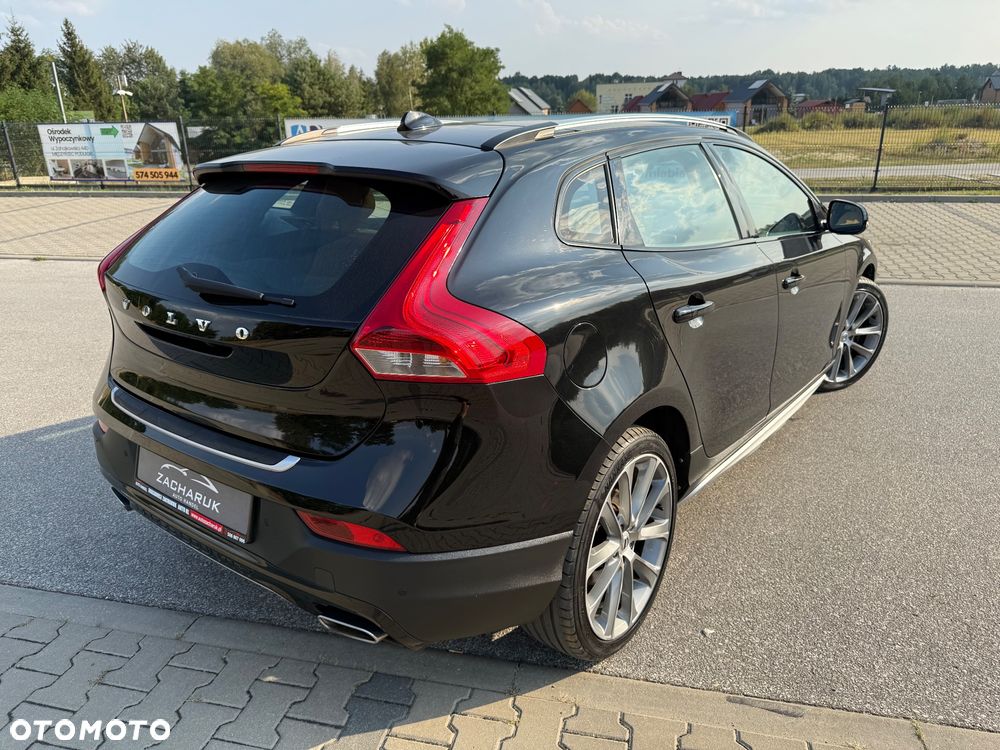 Volvo V40 Cross Country D2 Momentum - 11