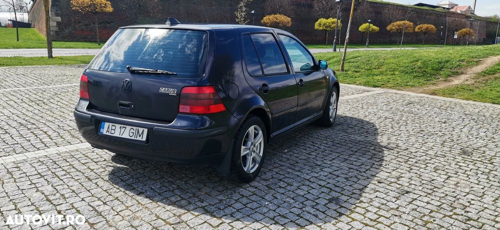 Volkswagen Golf - 18