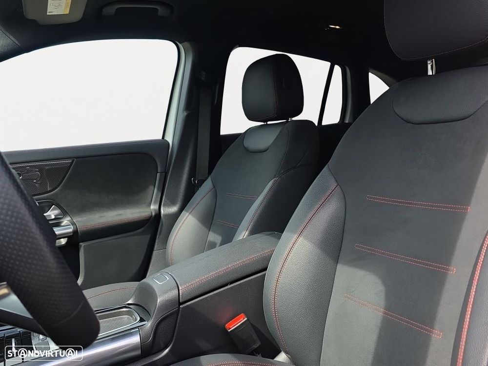 Mercedes-Benz GLA 200 - 9