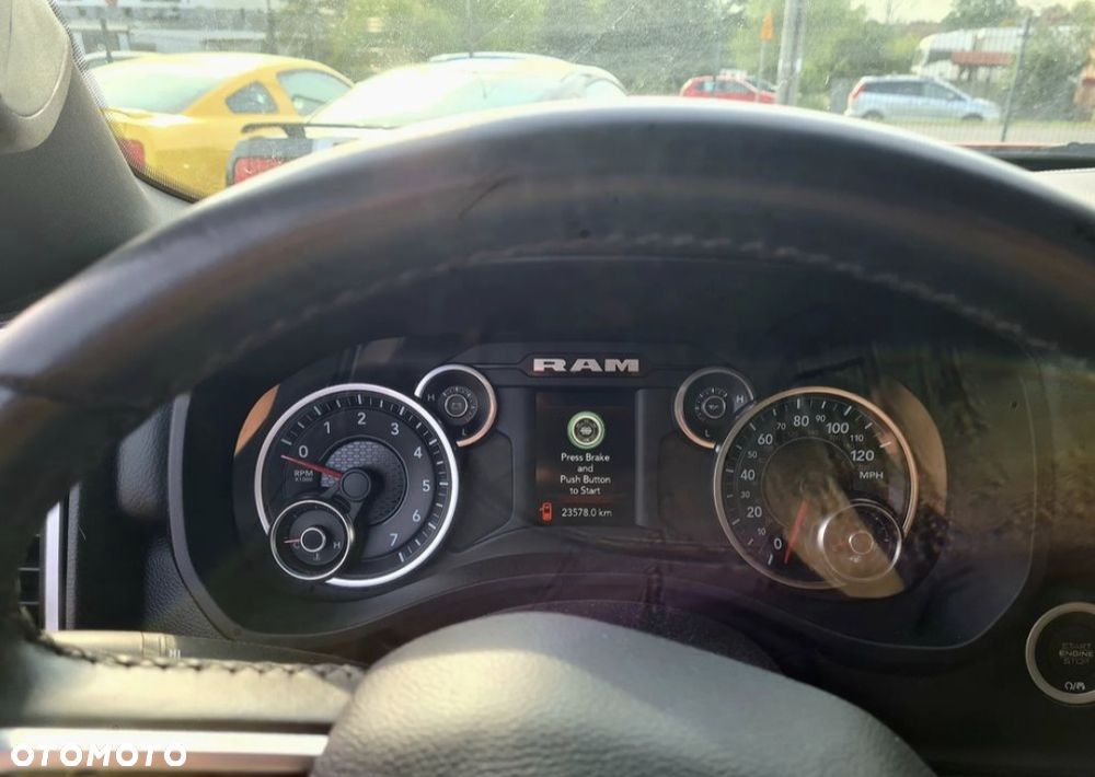 RAM 1500 - 9