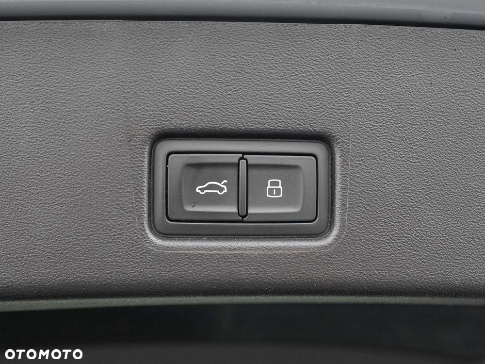 Audi Q4 Sportback e-tron 50 77kWh Quattro - 32