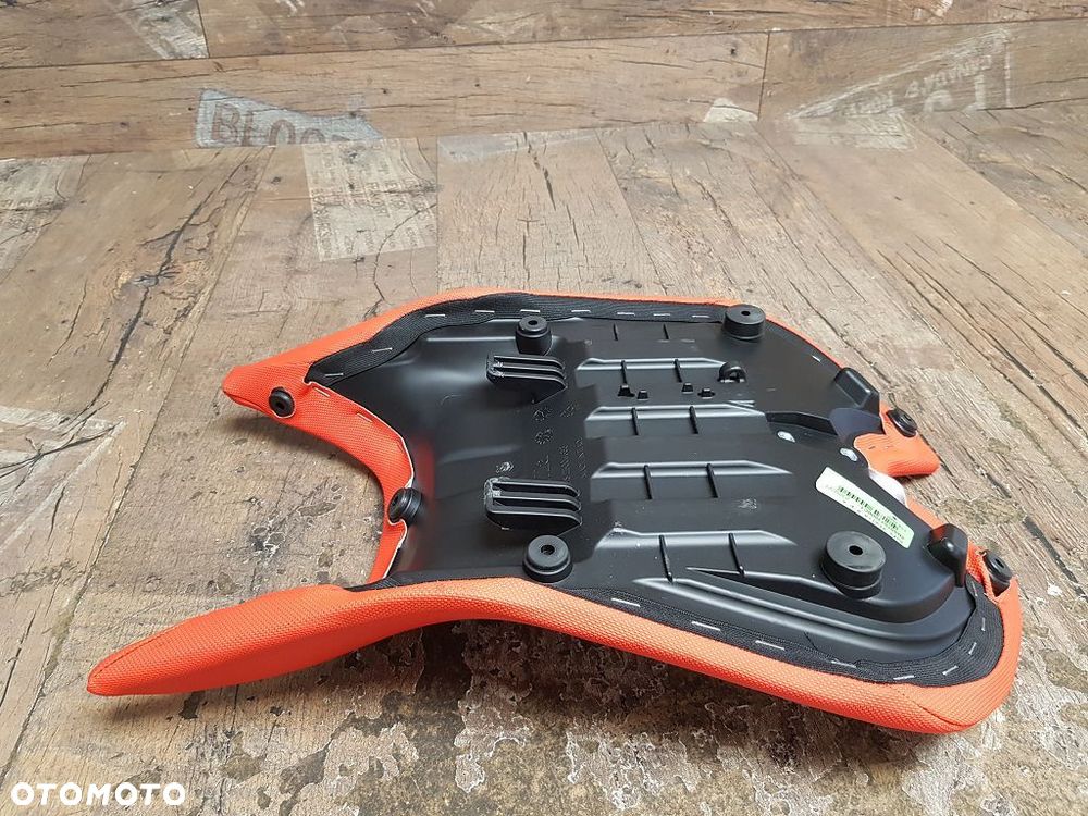 Siedzenie kierowcy Aprilia Tuono 660 2B007073000C1 - 7