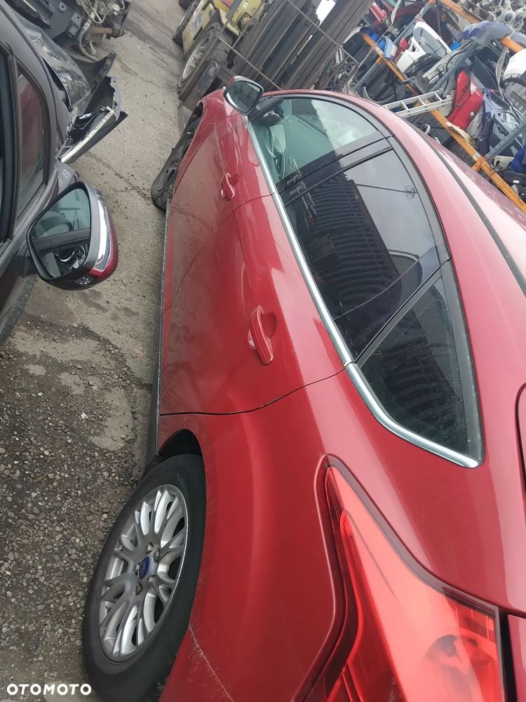 Ford Fokus MK3 Maska zderzak blotnik pas 1.6tdci - 4