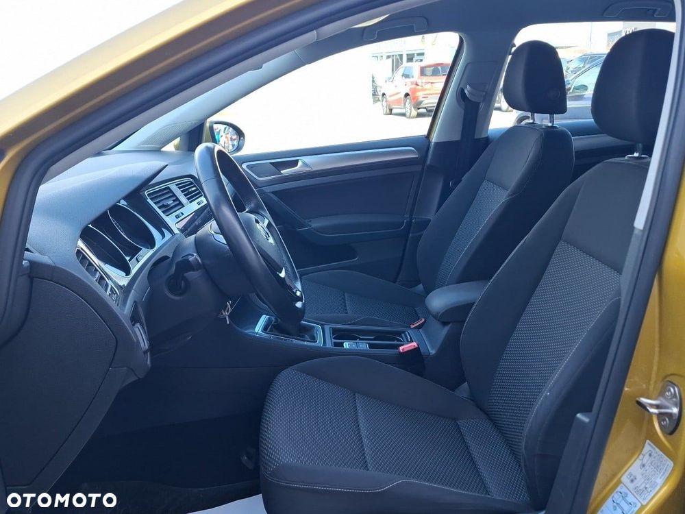 Volkswagen Golf 1.0 TSI BMT Trendline - 11