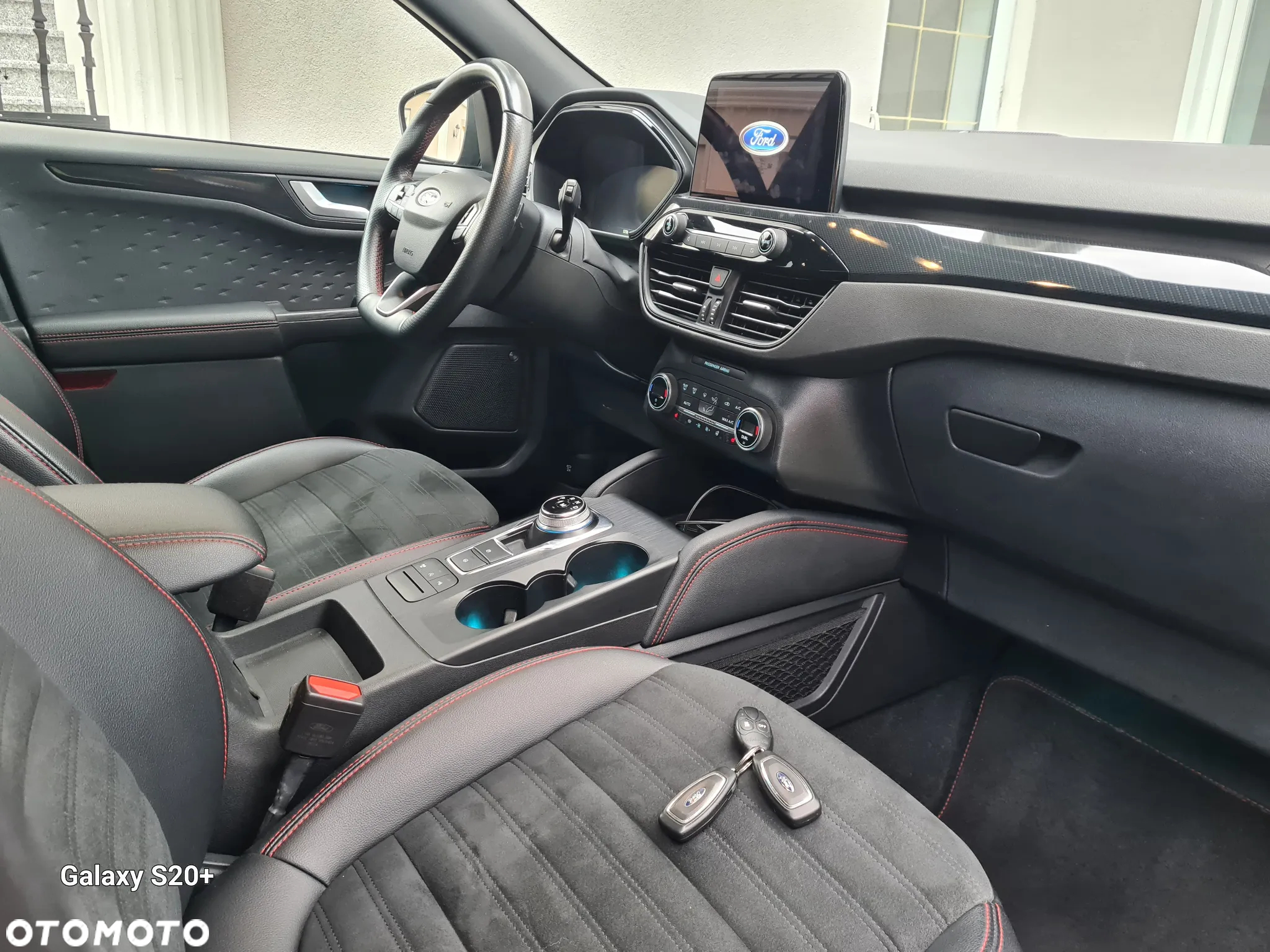 Ford Kuga 2.0 EcoBlue 4x4 ST-LINE X - 12