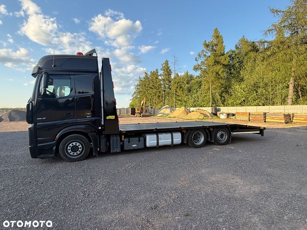 Mercedes-Benz Actros - 7