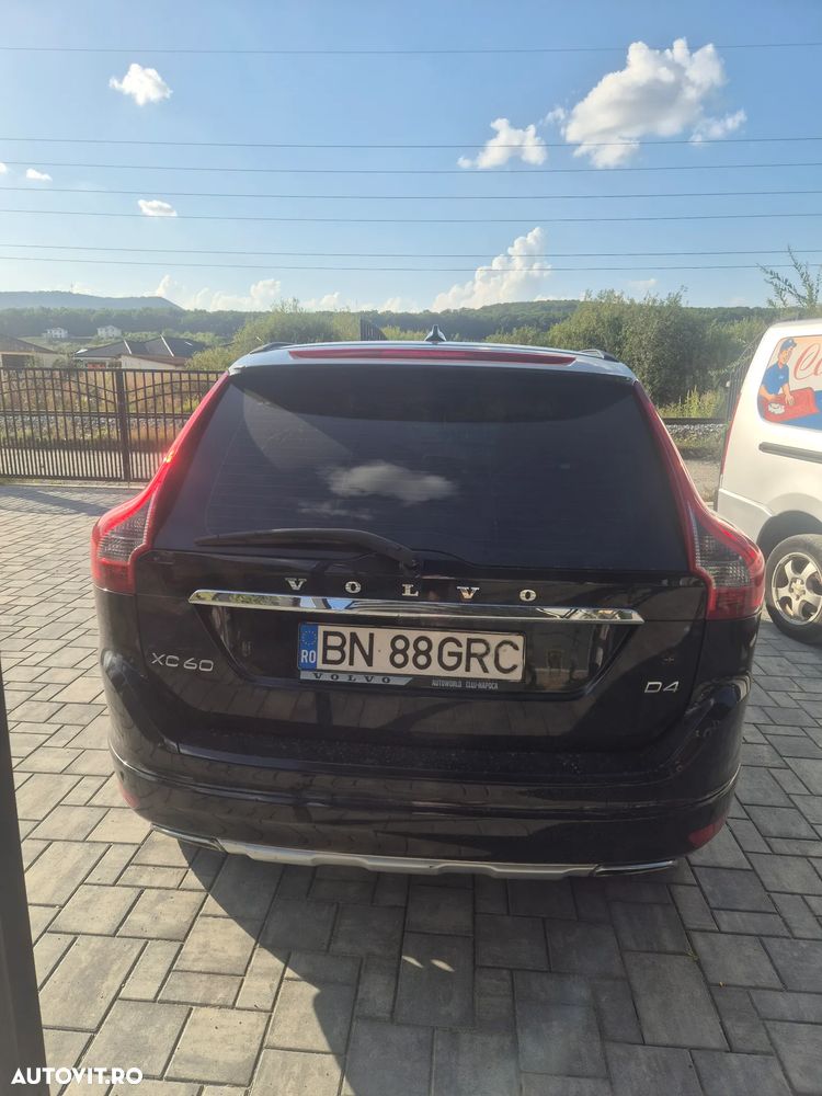 Volvo XC 60 D4 VEA Start-Stop R-Design - 3