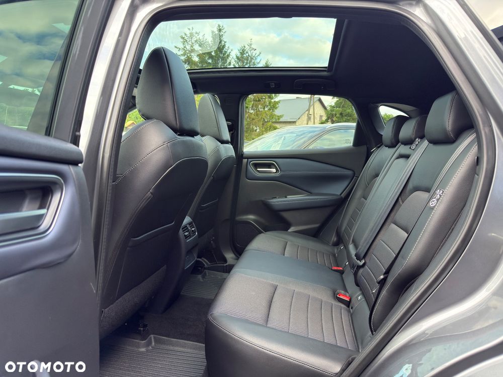 Nissan Qashqai 1.3 DIG-T Tekna+ - 17