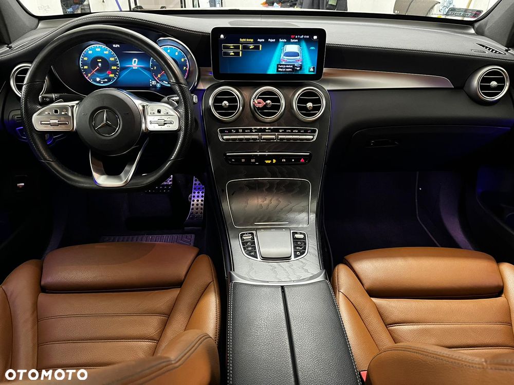 Mercedes-Benz GLC - 9